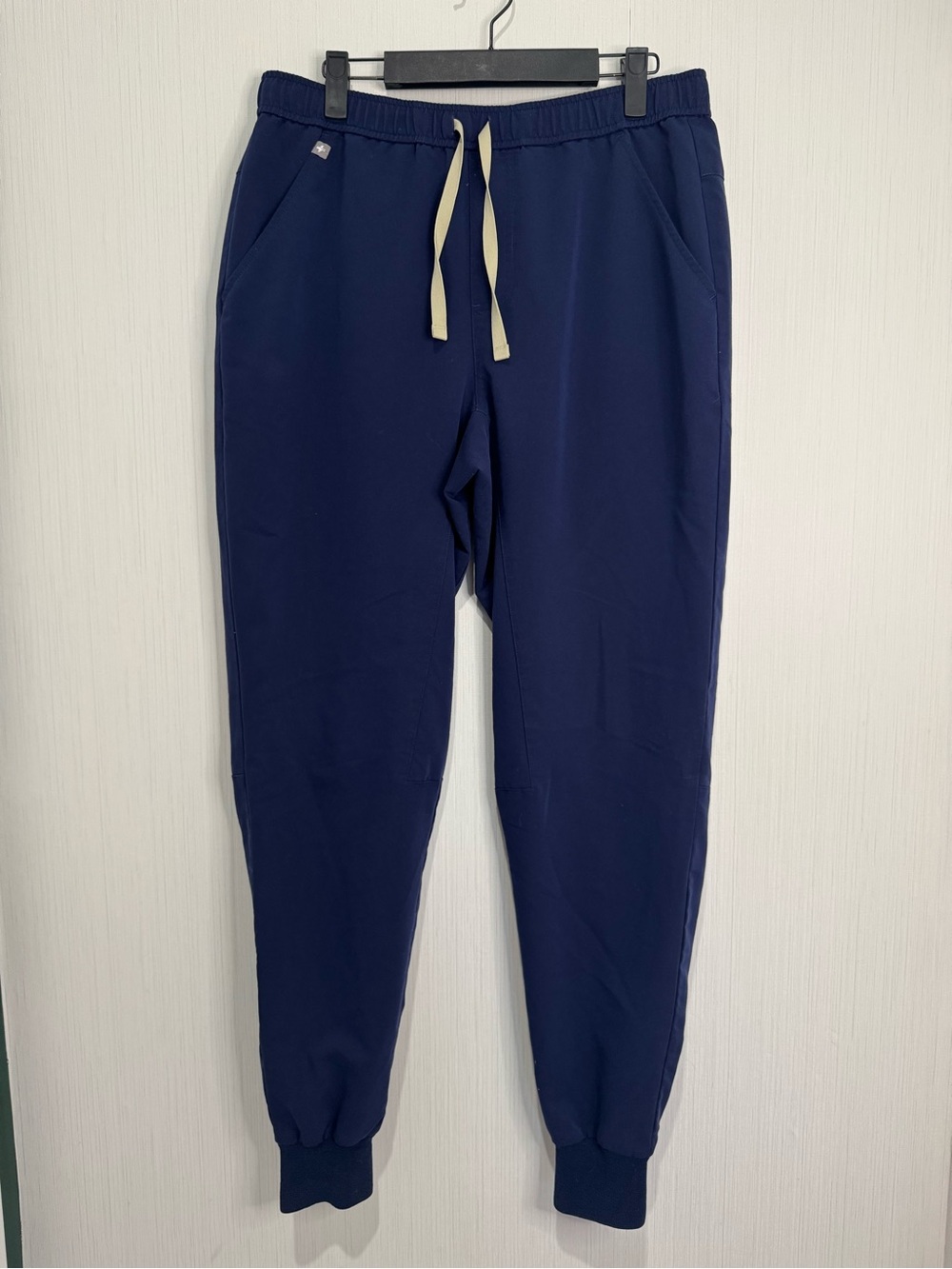 FIGS Tansen Jogger Scrub Pants. Navy. Blue. Medium. No flaws noted!